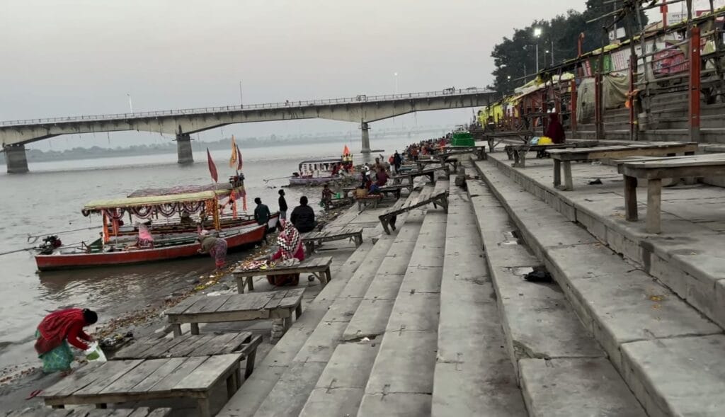 Saryu Ghat