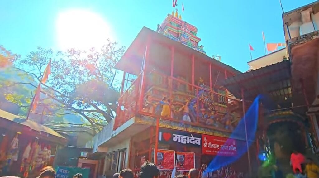 नीलकंठ महादेव मंदिर ऋषिकेश टूरिस्ट प्लेसेस ( में नंबर #2